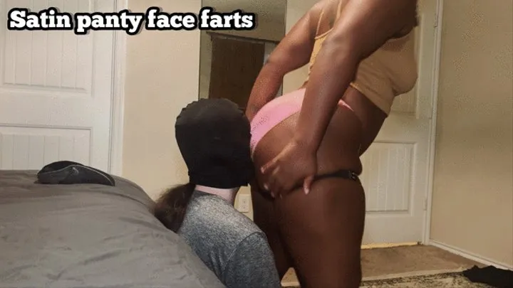 Big Ebony Booty gives Satin face Farts