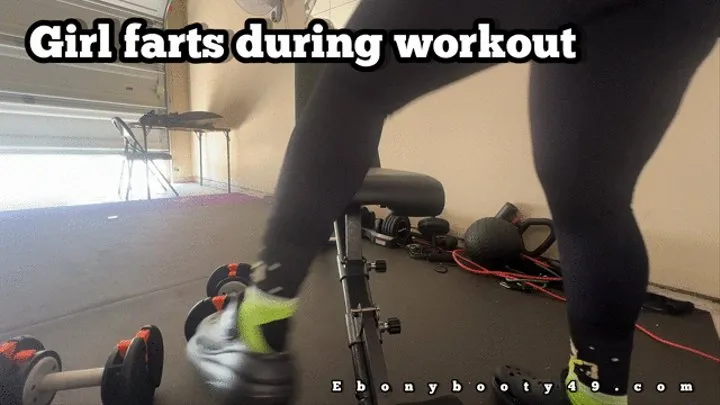 Ebony Farts During Workout