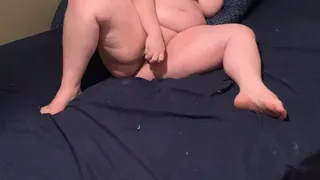 bbw fucks her ass and pussy