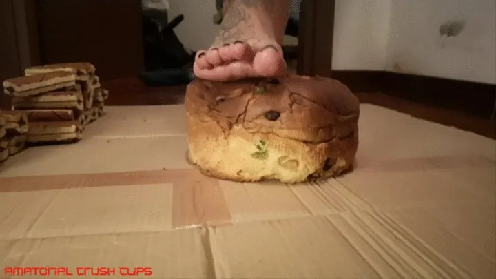 Italian girlfriend - panettone snacks and quails crush fetish barefoot