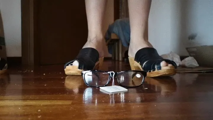 Italian girlfriend - wooden clogs power crush fetish glasses drone and objects stomping hard