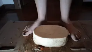 Italian girlfriend - bread and cake crush fetish barefeet