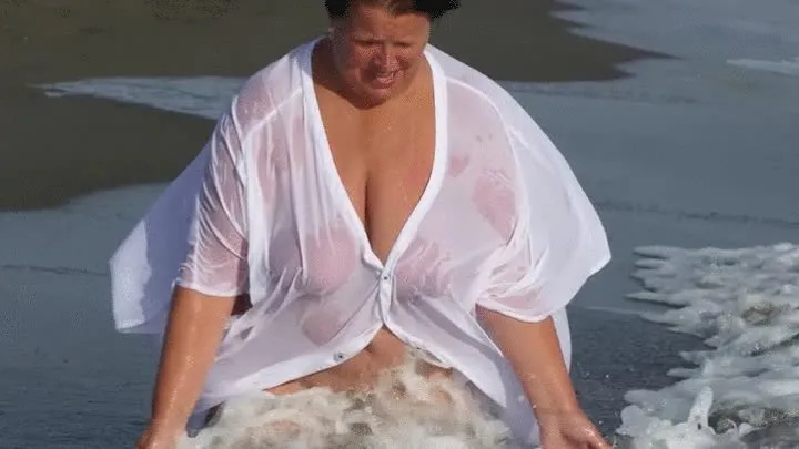 I bathe with shirt in the stormy sea 1