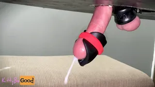 Hands Free Cum Milking With Dick Vibrator Toy