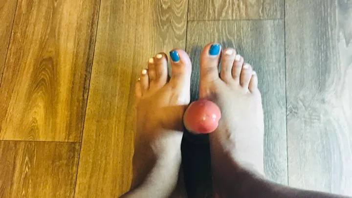 EBONY FOOT JOB