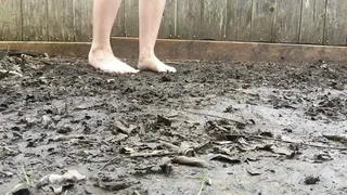 Size 10 Female Feet Waling In The Mud Again