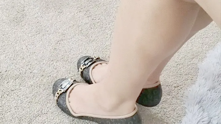 Shoeplay with Guess Brand Flats