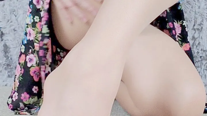 Begging You To Cum On Pantyhose