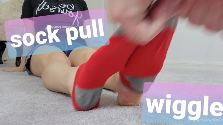 Sock Pull to Toe Wiggle