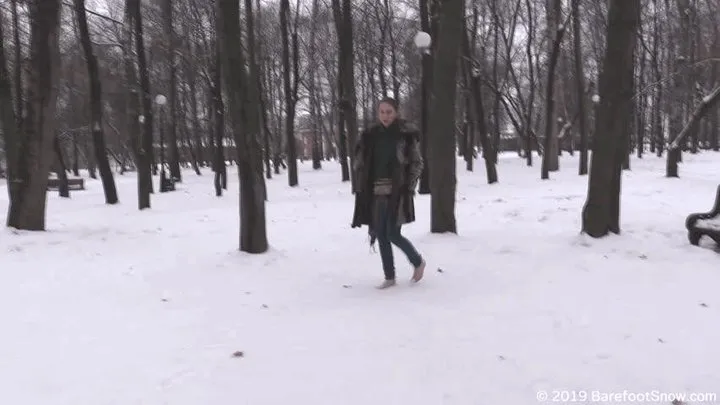 Beautiful girl Alevtina walks barefoot in the winter public park for a long time (Full)