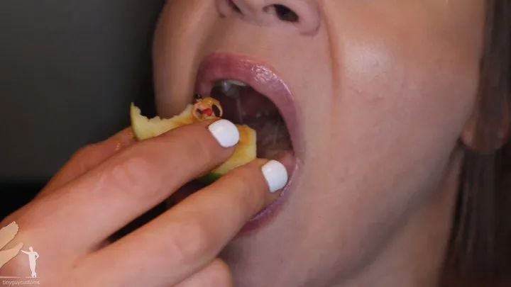 Cheyenne Jewel Eating Food Vore