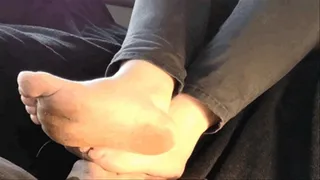 CC - Clean my dirty feet