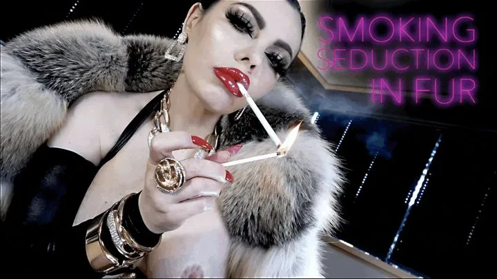 SMOKING SEDUCTION IN FUR