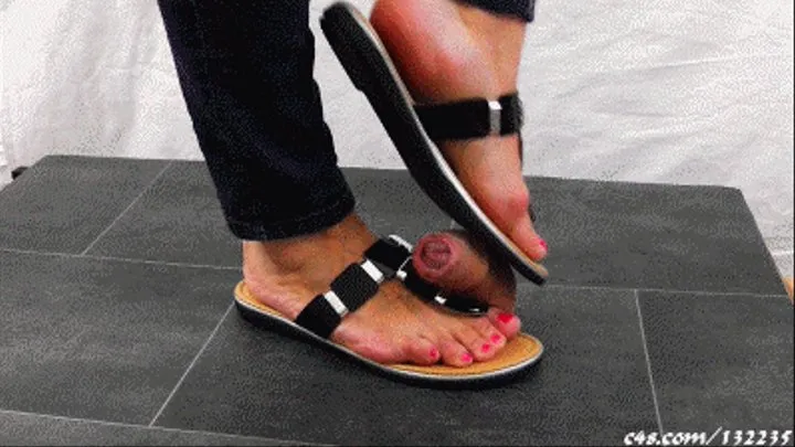 Shoejob with black Flip-Flops