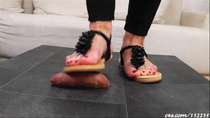 Shoejob with black flower Sandals