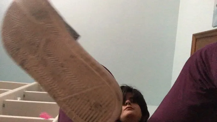 a giantess enjoys hanging her slipper - miss Minnie