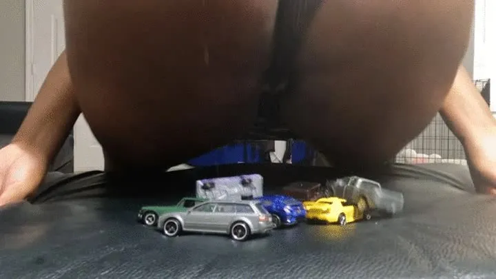 Giantess Big Round Ass VS Pathetic Tiny Cars