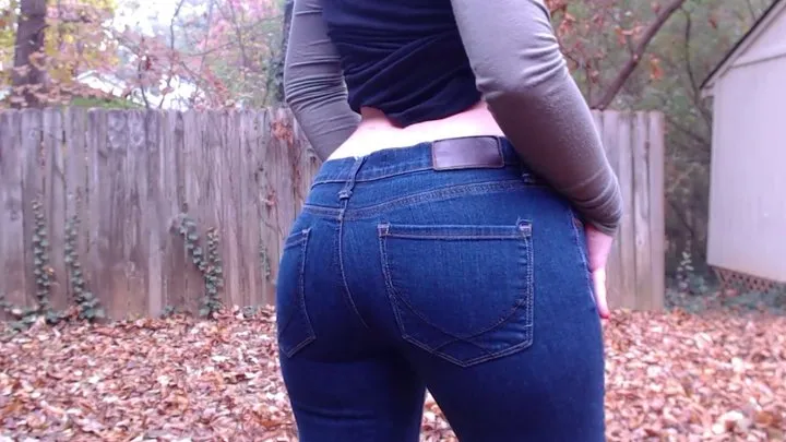 Silent Outdoor Ass Worship Part 3 by Venus Venerous