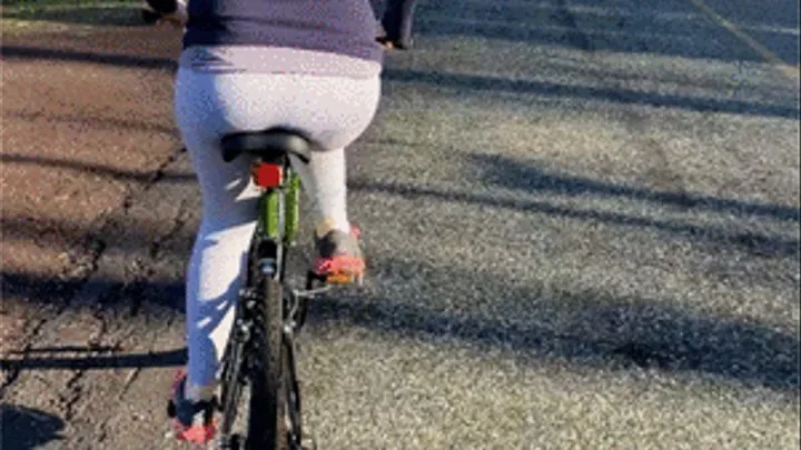 Scarlet Soaks Her Leggings While Riding Her Bike!