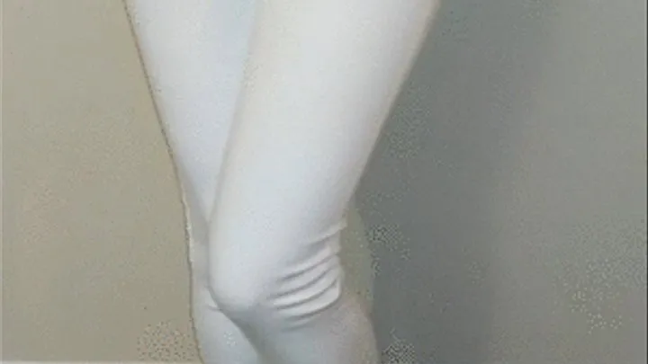Scarlet Pees Her Tight White Jeans!