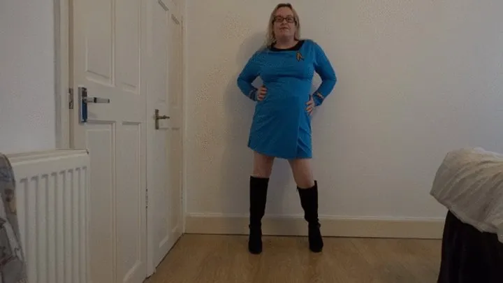 Star Trek Cosplay Nurse Haley in sexy knee high boots