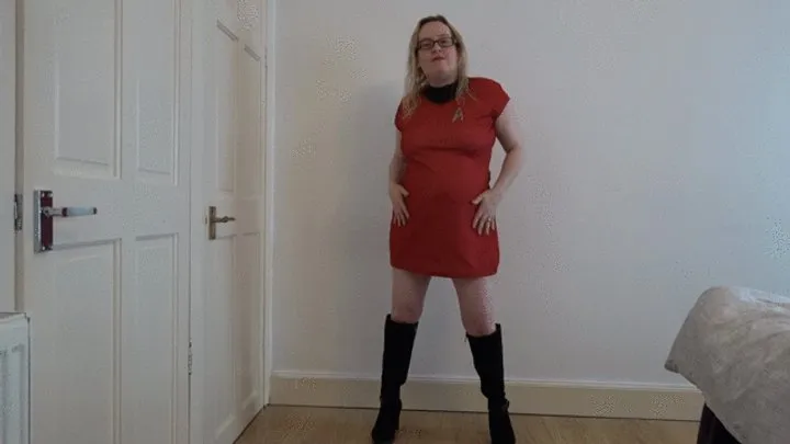 Star Trek Ensign in sexy Dance in knee boots