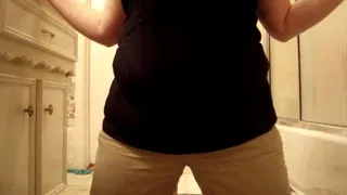 Brunette BBW Pisses Her Jeans