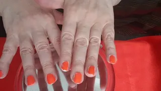 watch the nice short nails in rose