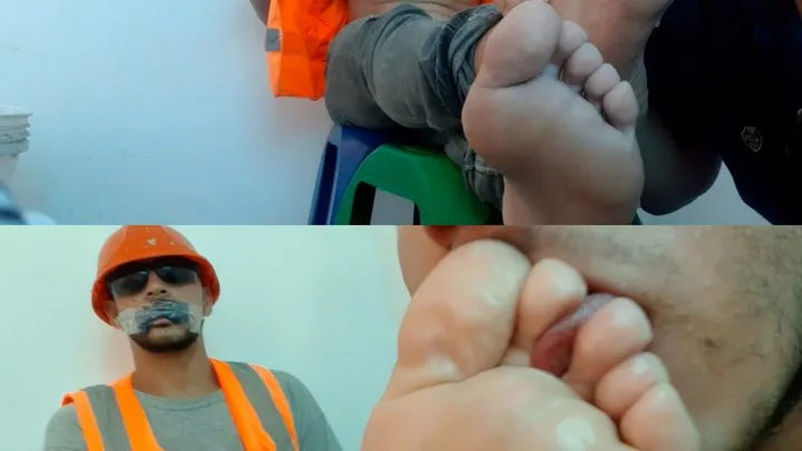 Construction Worker Huge Feet Worshiped