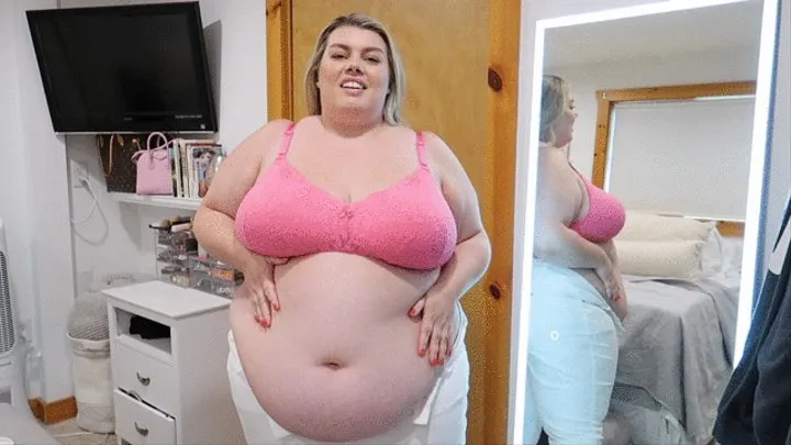 BBW CHLOE: my belly is getting huge!