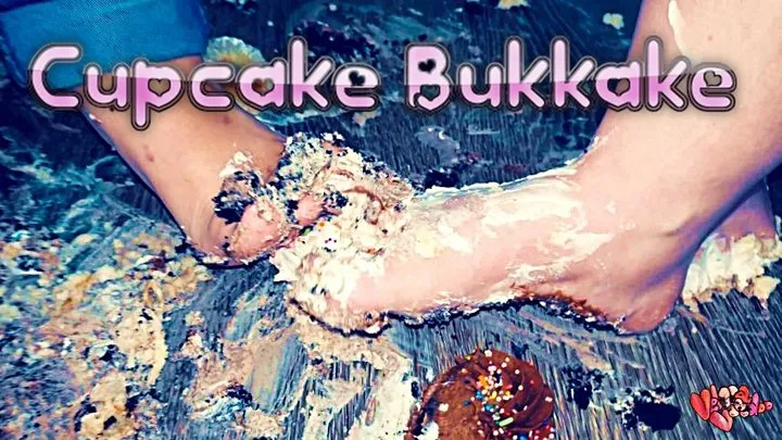 Chubby FEET Cupcake Bukkake