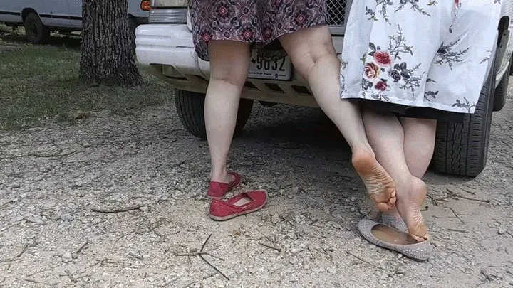 Footsie in Flats!