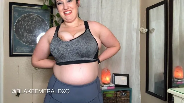 Huge Tit BBW Models & Bounces in Sports Bras