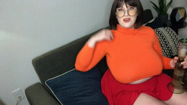 BBW Velma Smokes + Cums