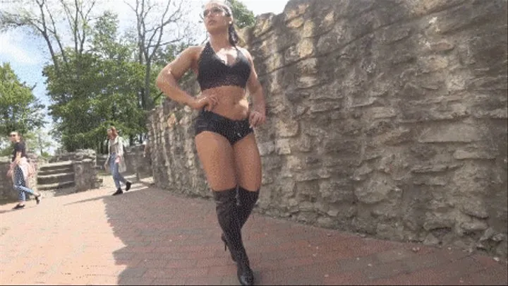 FULL MOVIE: EXHIBITIONIST FITNESS GODDESS IN LEATHER