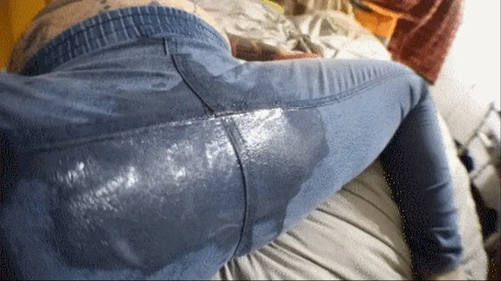 WET COREGASM MARATHON IN BLUE JEANS UNCUT (9 MONTHS PREGNANT)