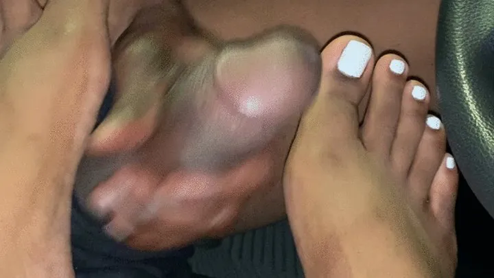 Guy jacks off to my big ebony feet