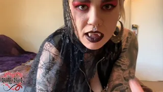Vampiress Blowjob: Seducing and Sucking