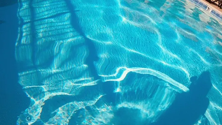 MILF Black Bikini In Swimming Pool (GoPro 8)