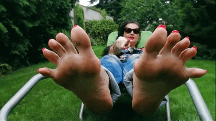 Dinah's dirty feet - 2