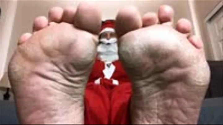 POV Santa Makes Homo Lick His Dry Feet