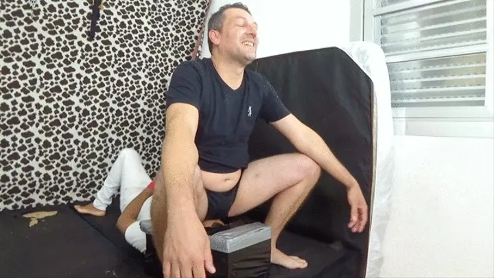 FEEL MY POWERFULL FARTS IDIOT SLAVE NOW !!! - BY ALFONSO FAROPHA - CLIP 2