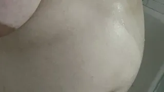 FULLY NUDE SHOWER