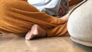 Dirty feet MILF diy