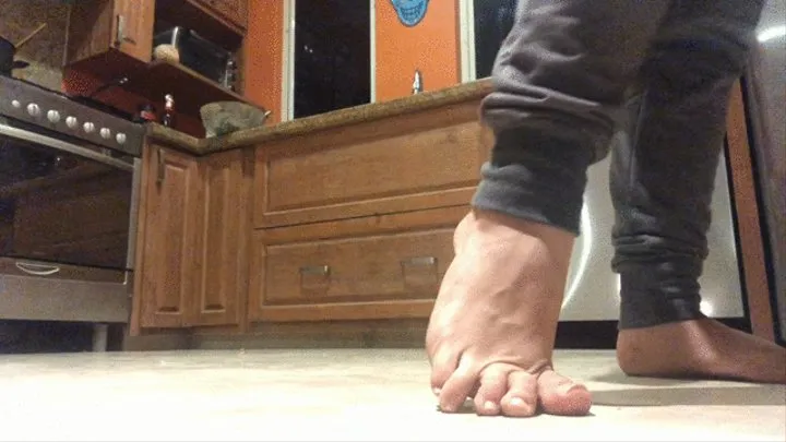 Bare feet in the kitchen MILF in sweats