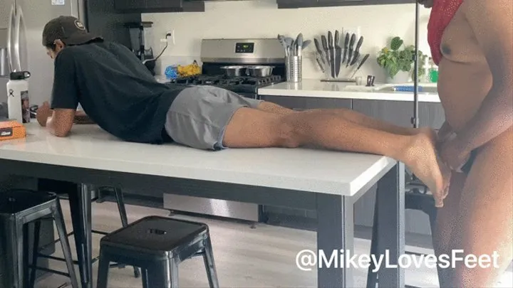 Master Neymar Kitchen Island Footjob - Gay Feet, Gay Foot Fetish