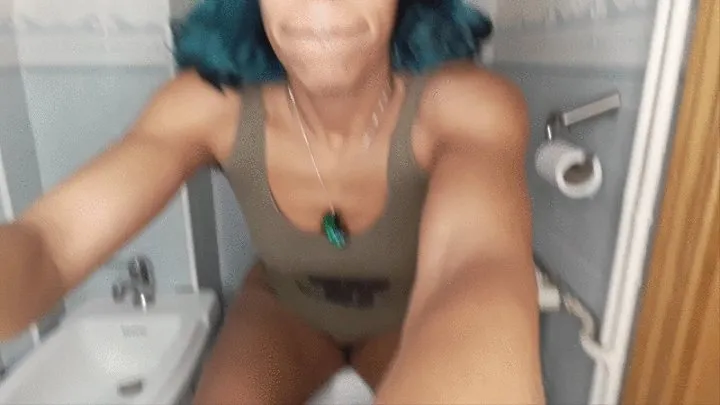 Talking while Im on the toilet A toilet fetish vid