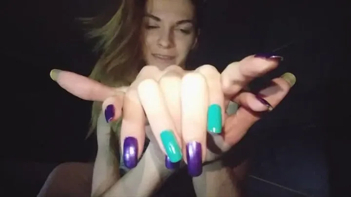 Slave for my Nails 1