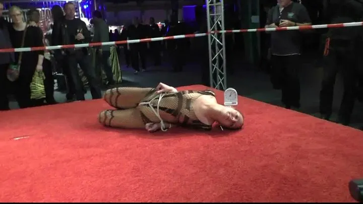 1 on 1 Bondage Escape Challenge from BoundCon European Fetish Convention - Jim Hunter vs Katarina Blade - Full Clip