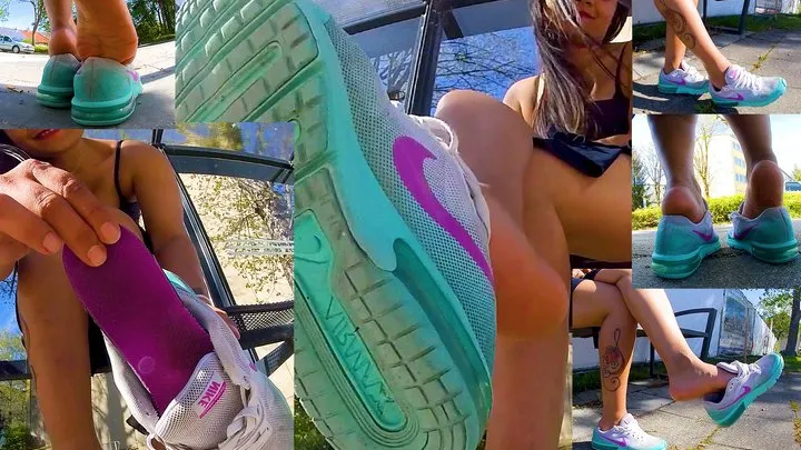 VR 3D Virtual Reality - I walk around Barefoot in my old stinky sweaty nike airmax I take off my sweaty stinky nike air max and show you my sweaty stinky soles up close Shoeplay dipping Dangling